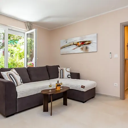 Mareta Luxury 아파트